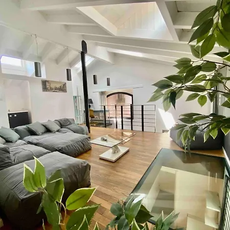 Luxury Industrial Apt Vicino Al Centro Con Garage Brescia Exterior photo
