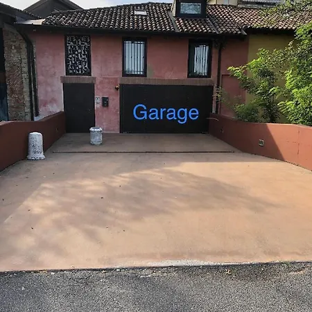 Luxury Industrial Apt Vicino Al Centro Con Garage Brescia Exterior photo